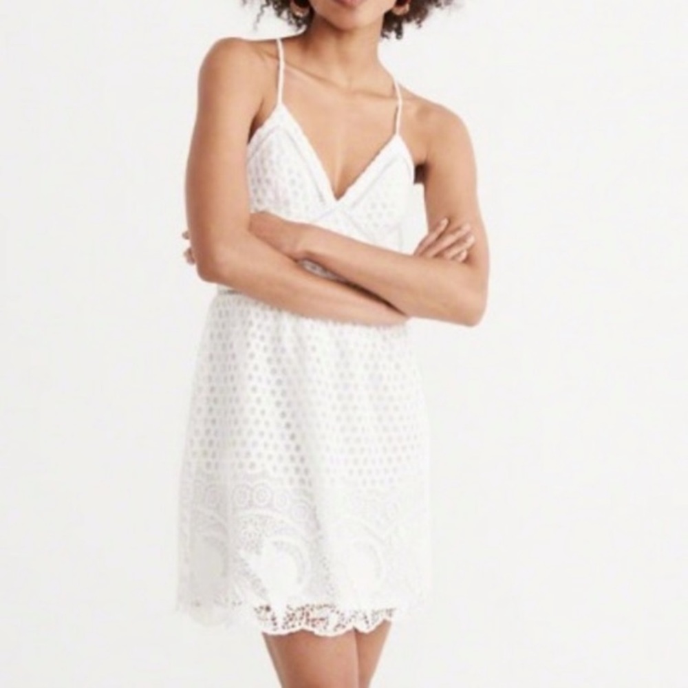 ABERCROMBIE & FITCH White Crochet Dress Size Medium